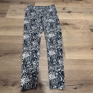 Koral Womens Leopard Print Activewear Leggings Black White Animal Print Medium